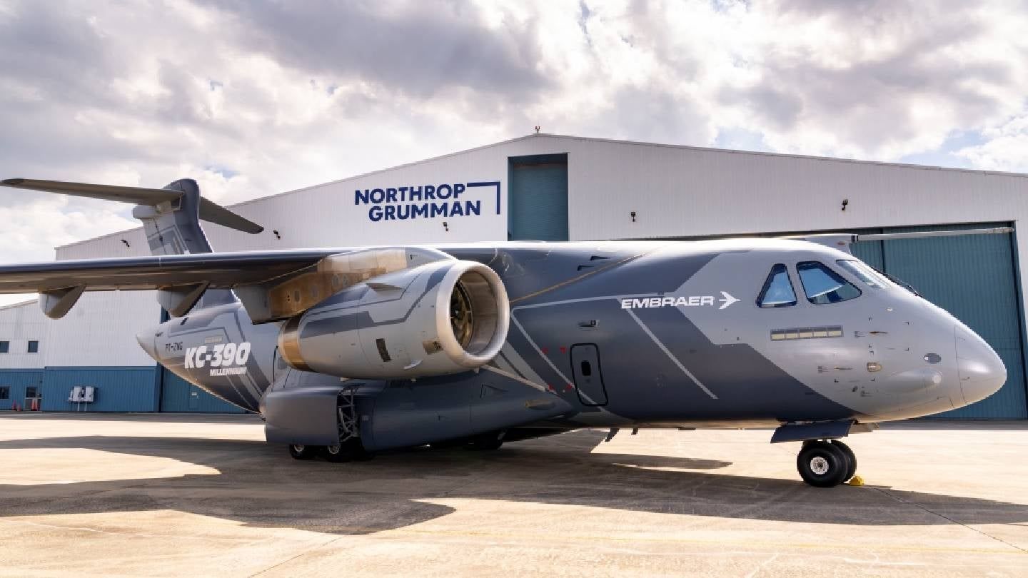 Northrop Grumman 
ชื่อพ้องมหาวิทยาลัยเฉยๆ หรือไม่ 

คำตอบคือไม่ เพราะบริษัทผลิต